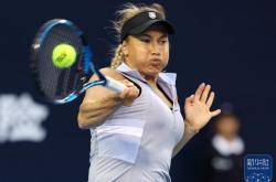 大坂直美重返赛场，败北首场状态出色，勇士观众沸腾！