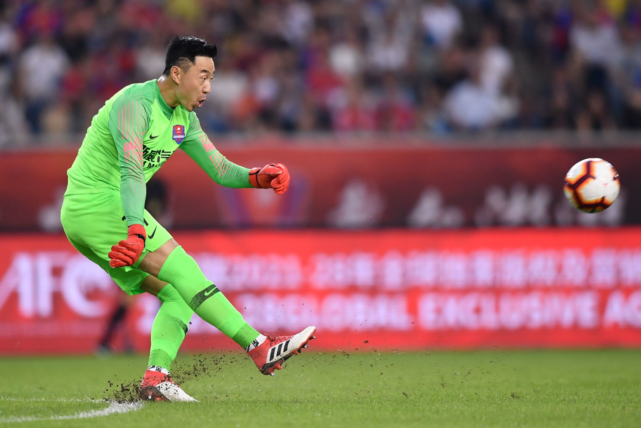 主场之利不显优势,防守明显薄弱的原因